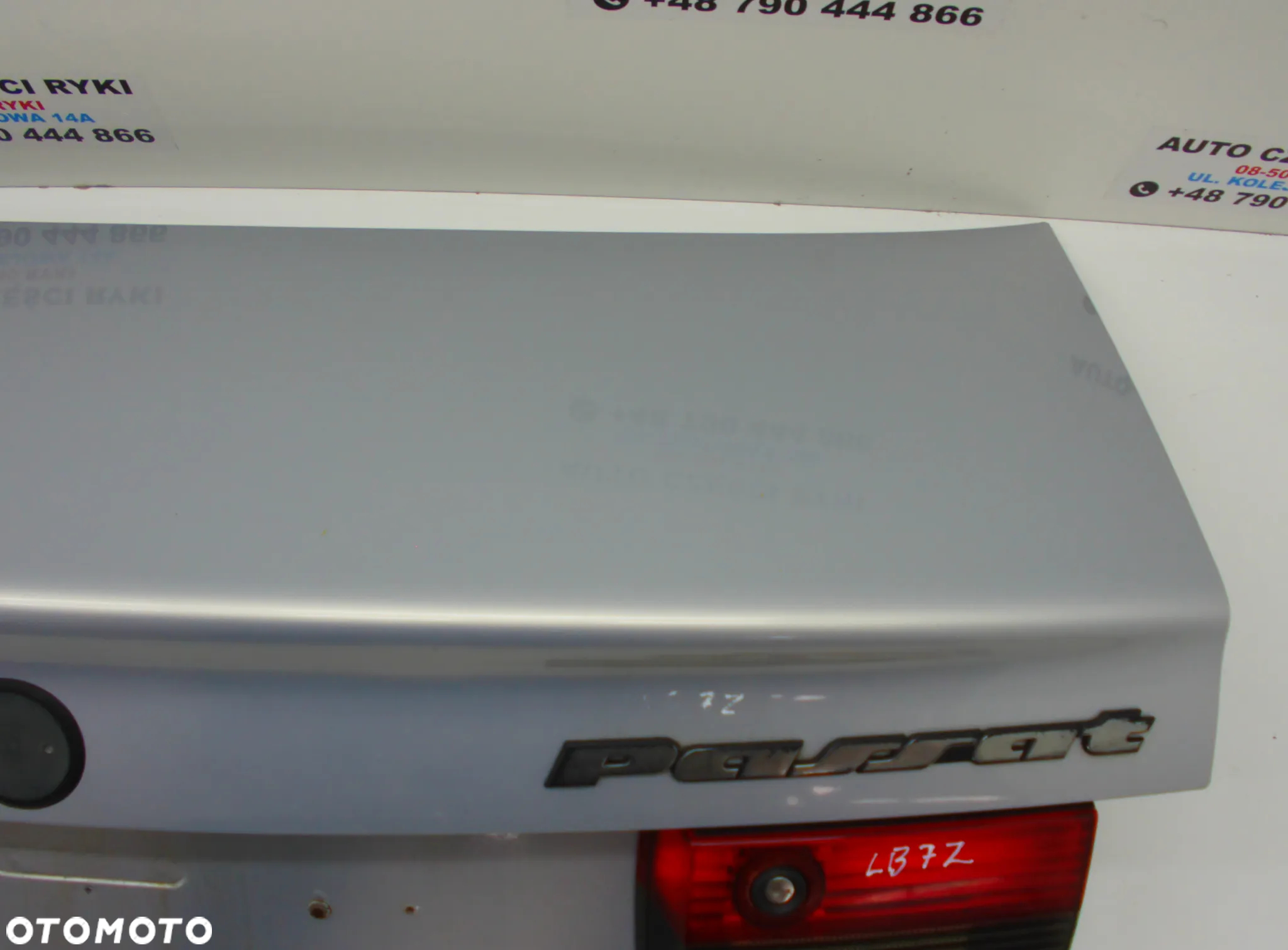 VW Passat B4 Sedan  Klapa Bagażnika LB7Z - 4