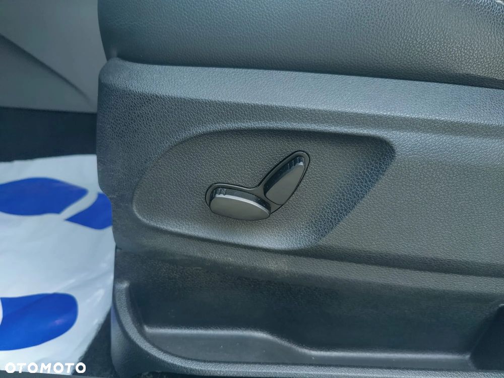 Ford C-MAX 2.0 Titanium - 10