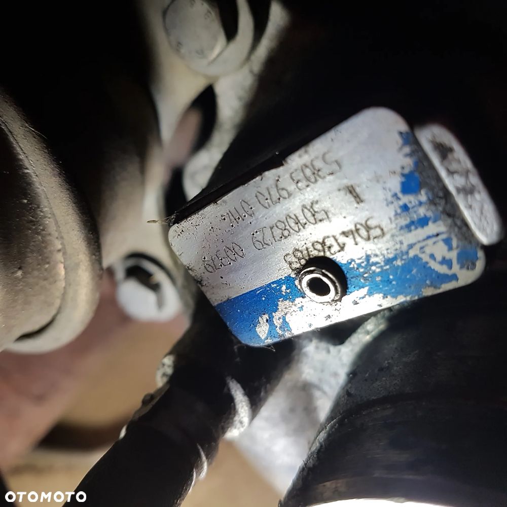kolektor wydechowy rura śćieku oleju obejma kolanko kolano kolanka z rury turbina iveco daily 35c - 17