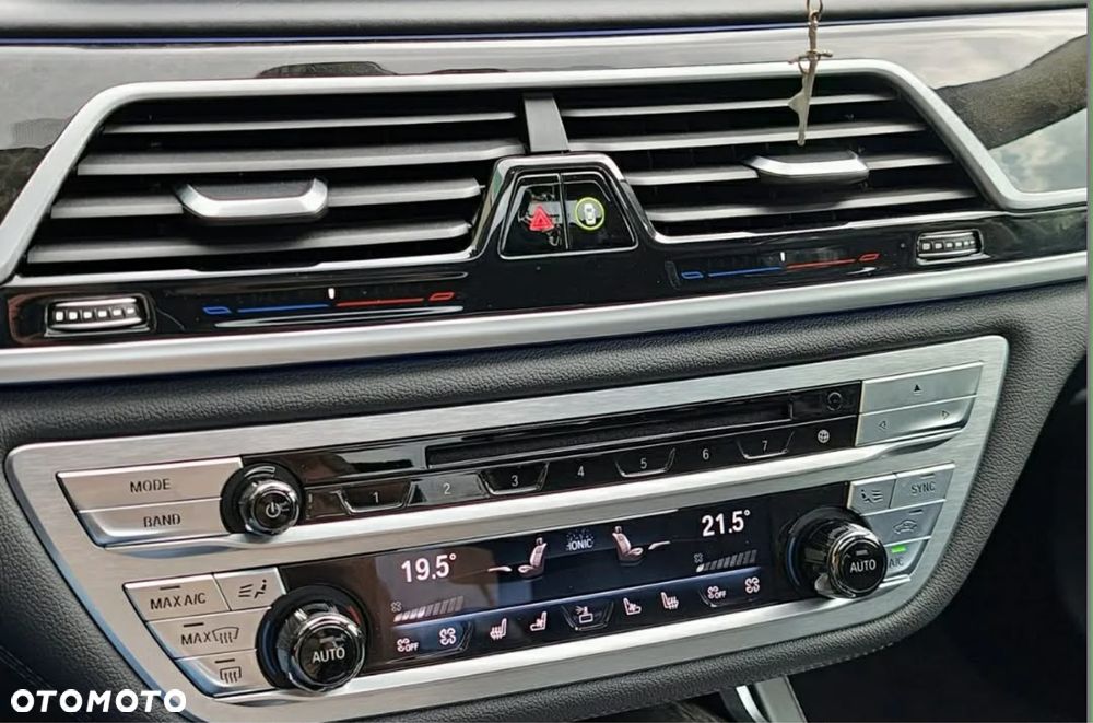 BMW Seria 7 - 8