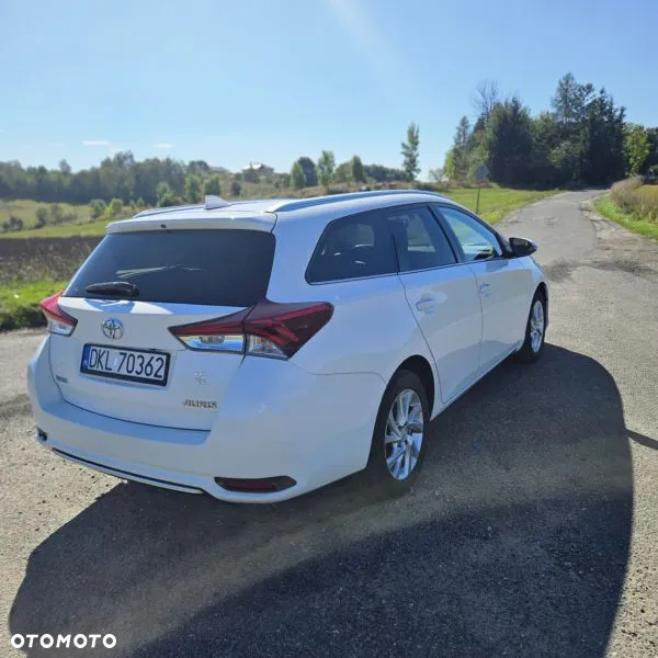 Toyota Auris 1.2 T GPF Premium - 10
