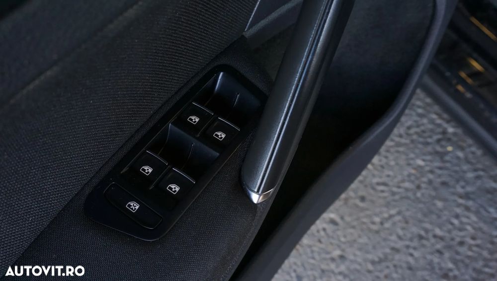 Volkswagen Golf GTD (BlueMotion Technology) DSG - 23