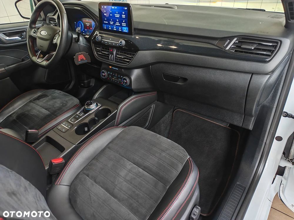 Ford Kuga - 13