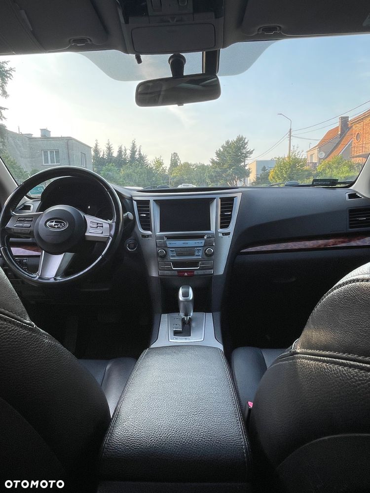 Subaru Outback 3.6 R Exclusive Navi - 29