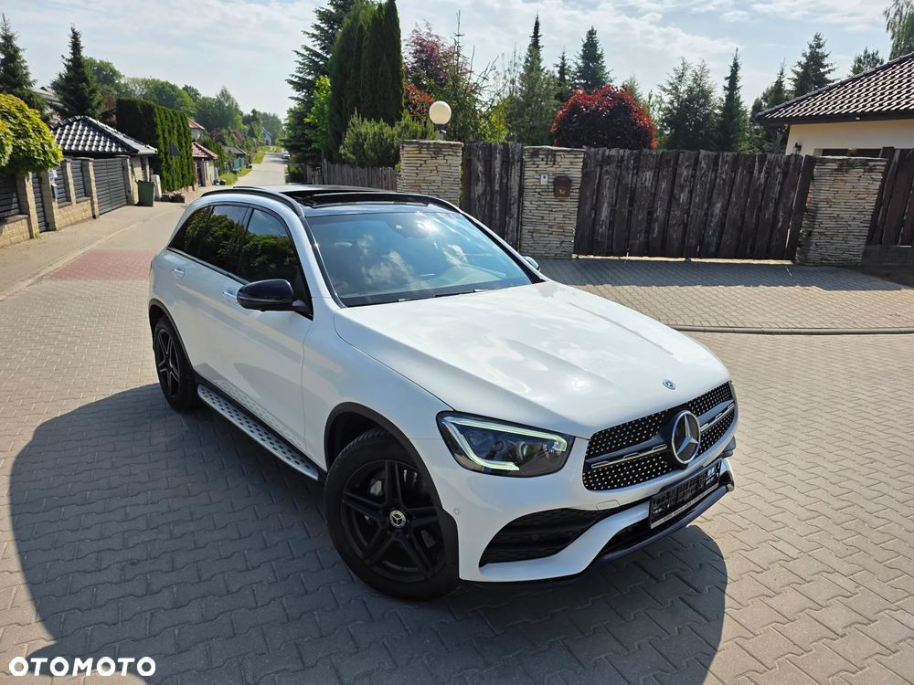 Mercedes-Benz GLC 200 4Matic 9G-TRONIC AMG Line - 37