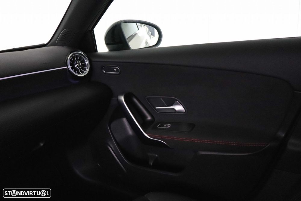 Mercedes-Benz A 180 d AMG Line Aut. - 38