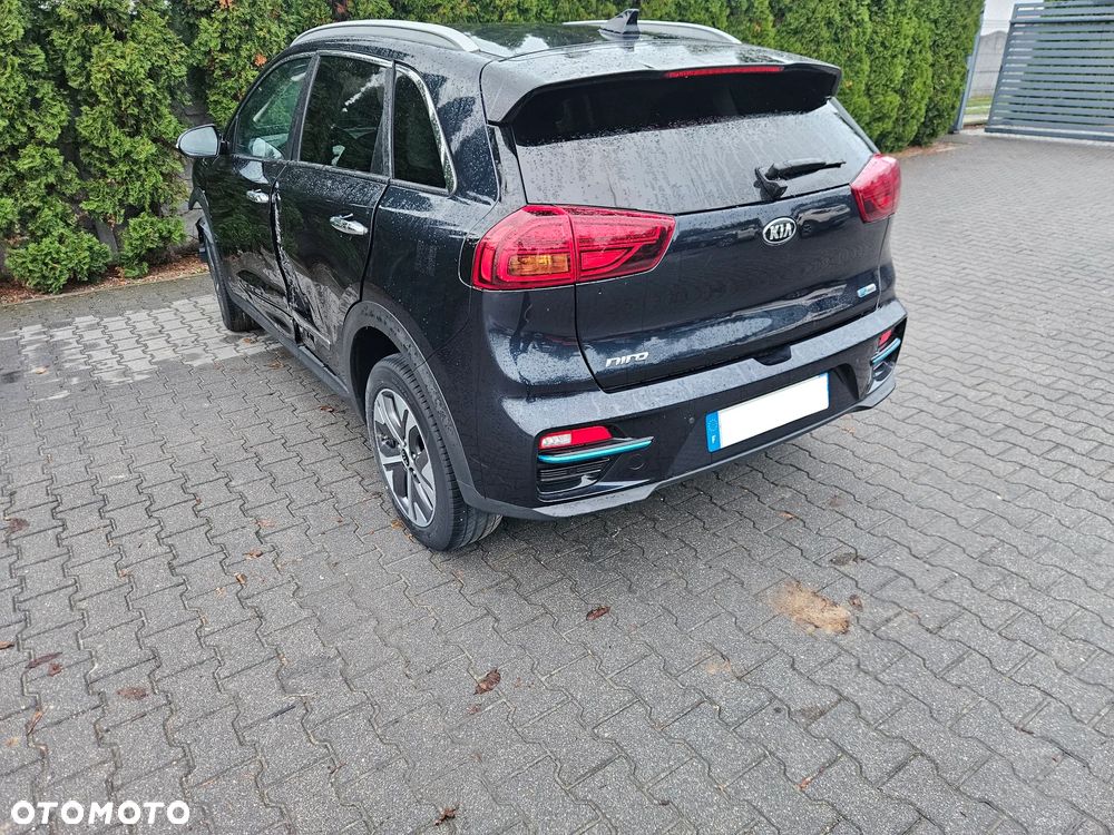Kia Niro e-Niro 64kWh M - 4