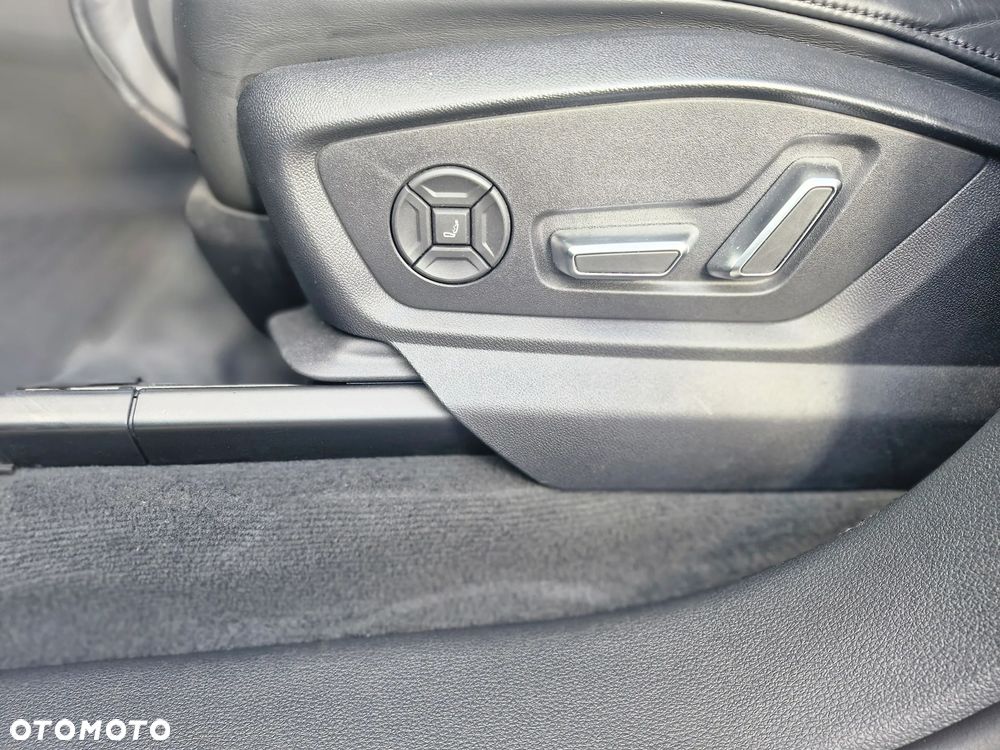 Audi Q8 55 TFSI quattro tiptronic competition plus - 25