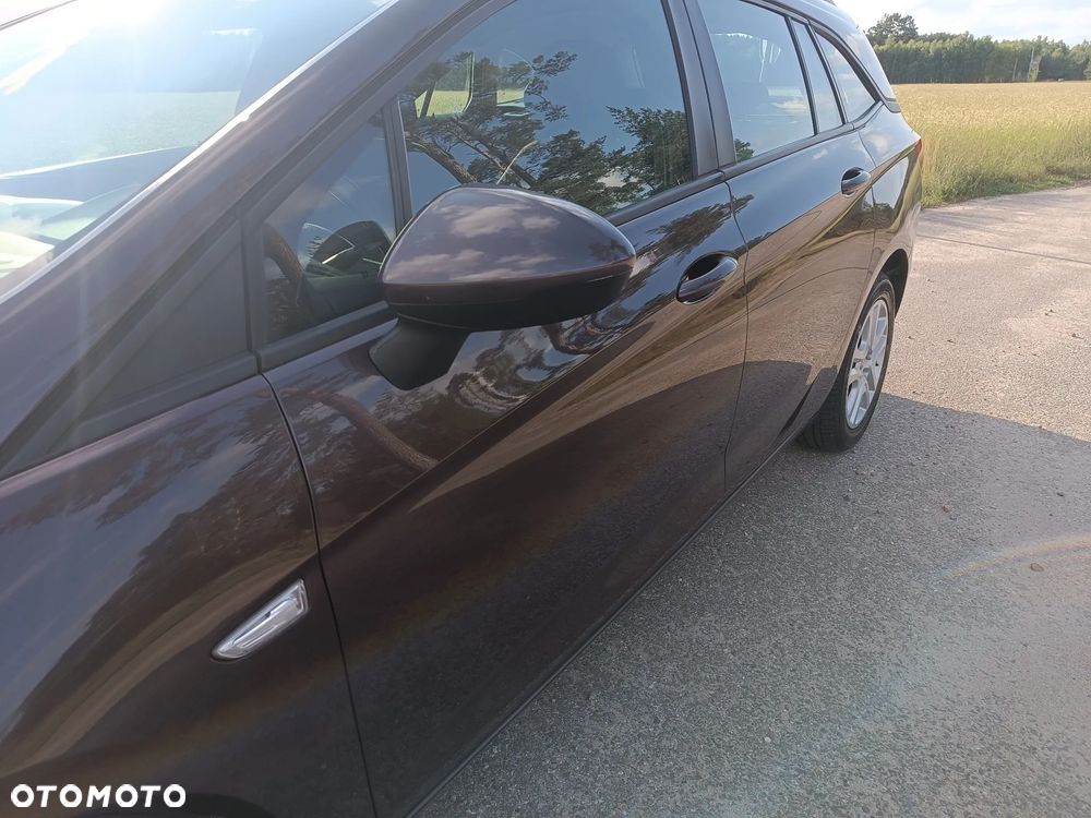 Opel Astra 1.6 D (CDTI) Start/Stop Dynamic - 15