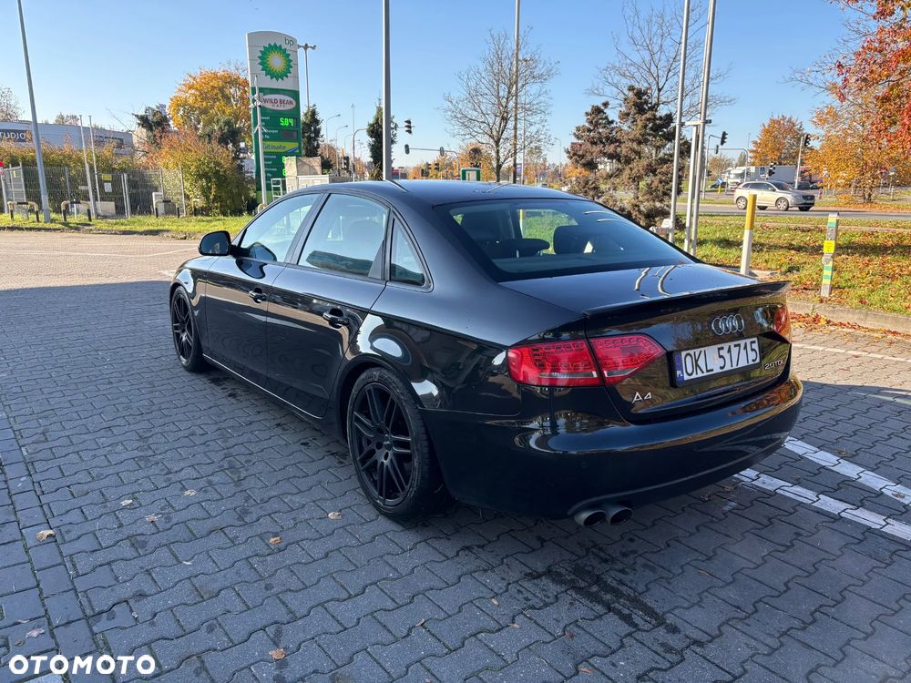 Audi A4 Limousine - 2