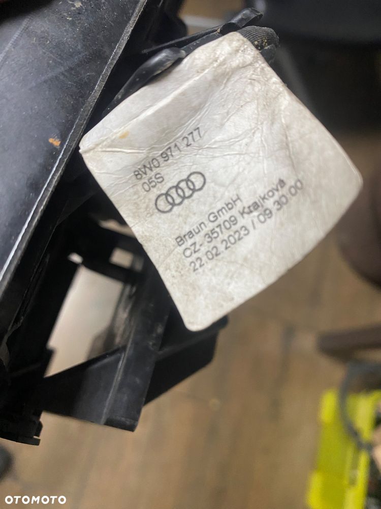 AUDI A4 B9 8W0 ŻALUZJA KIEROWNICA POWIETRZA 8W0807298 8W097127 ORG - 3