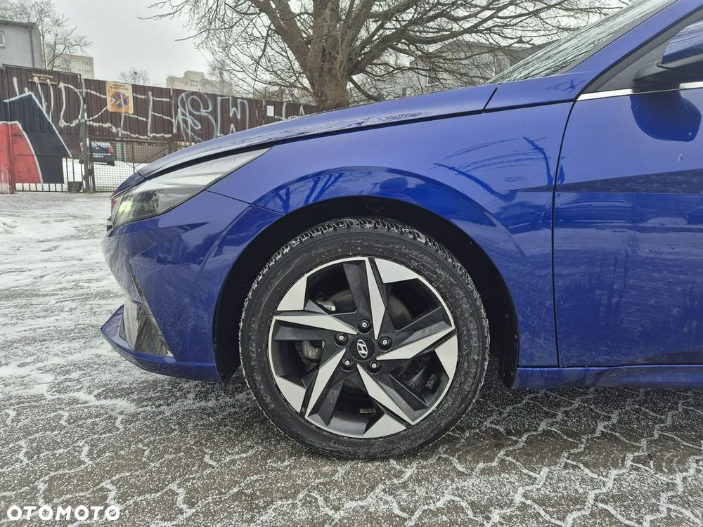Hyundai Elantra - 29
