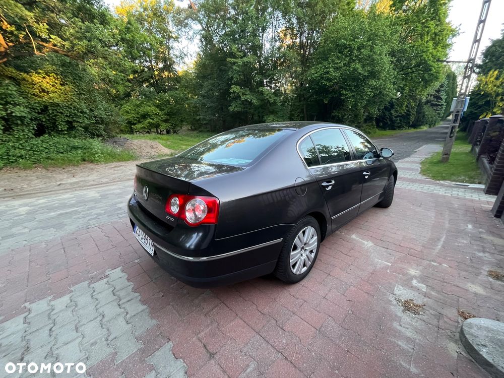 Volkswagen Passat 2.0 TDI DPF Comfortline - 6