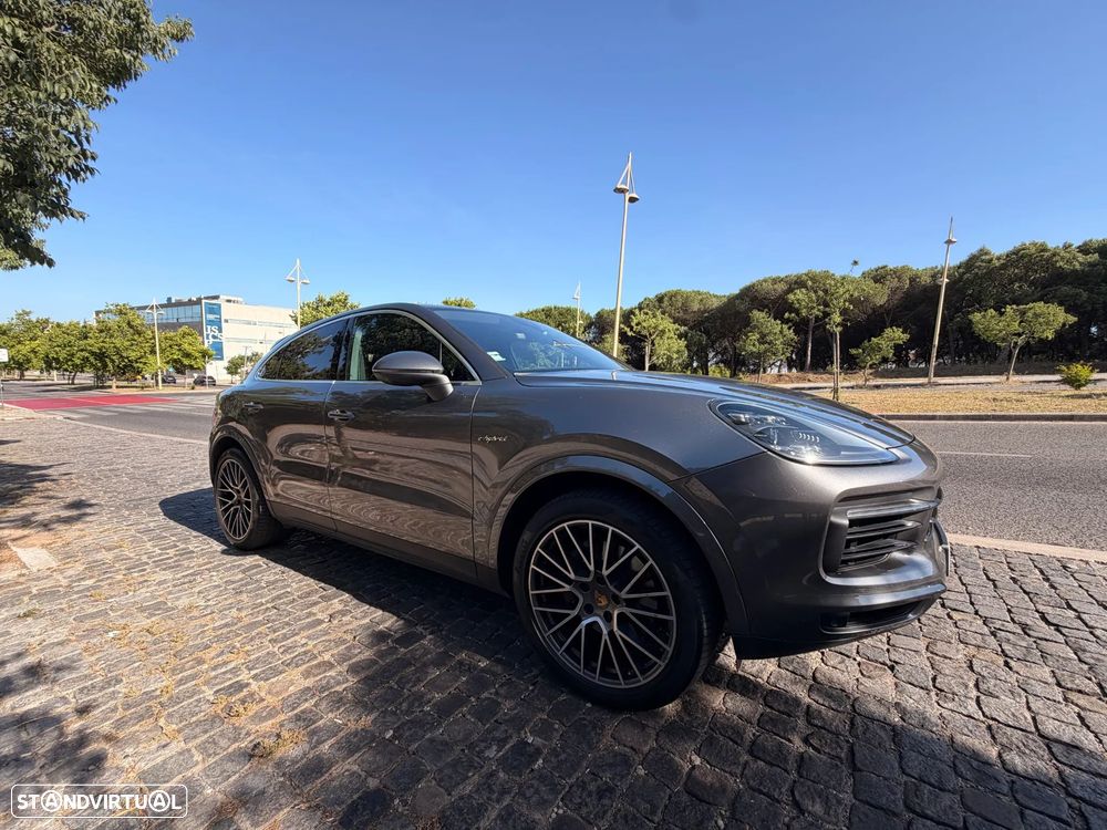Porsche Cayenne Coupé E-Hybrid - 3