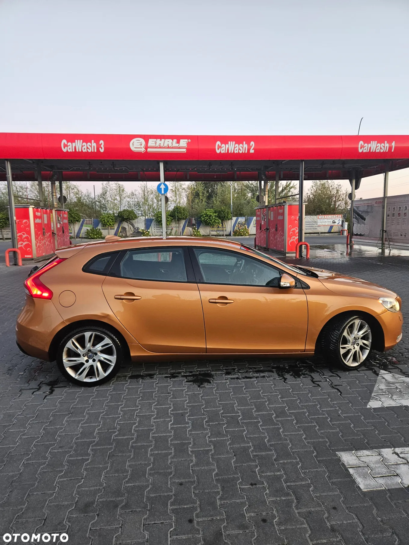 Volvo V40 D2 Kinetic - 2