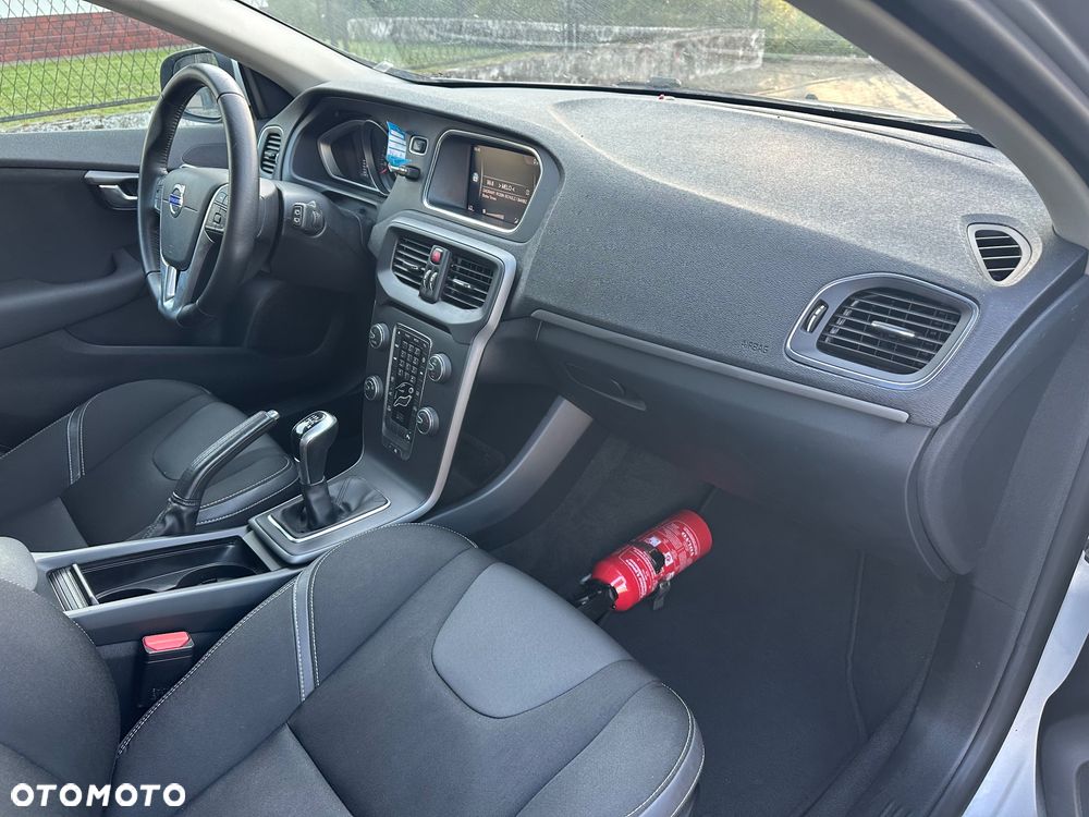 Volvo V40 - 17