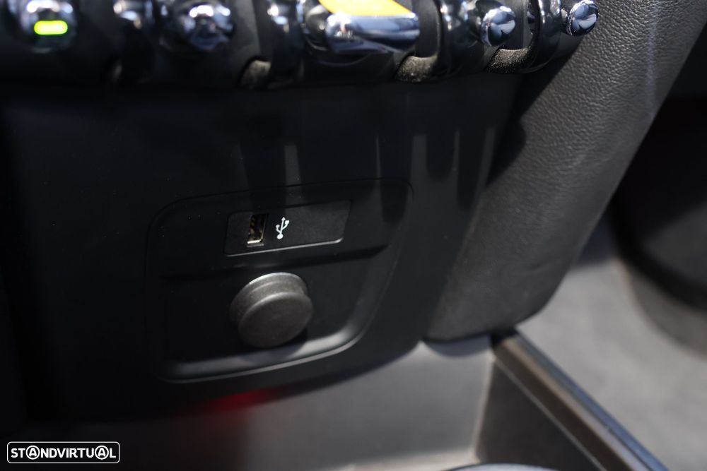 MINI Countryman Cooper SE ALL4 Auto - 17