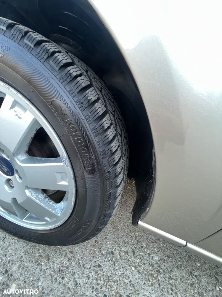 Ford Mondeo 2.0 TDCI Ghia - 8