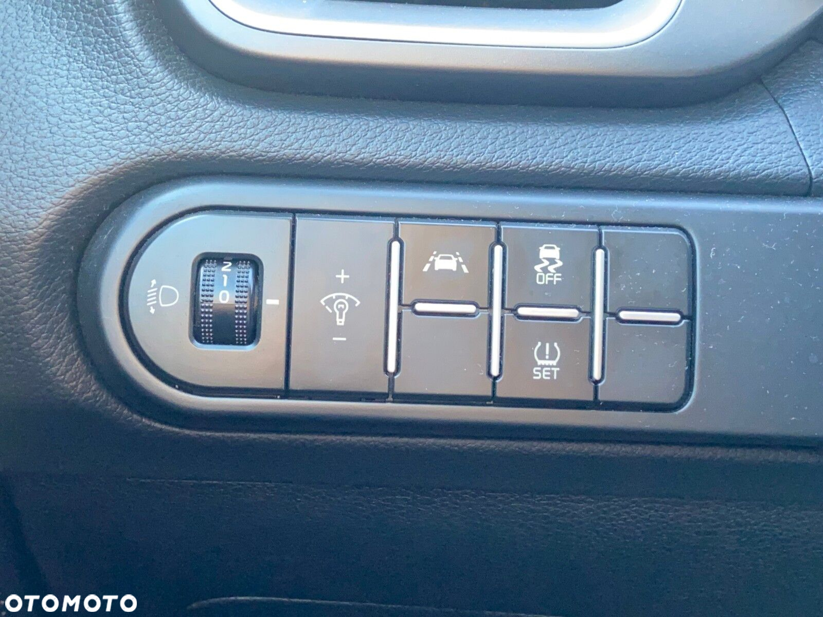 Kia Ceed 1.6 CRDi mHEV S - 25