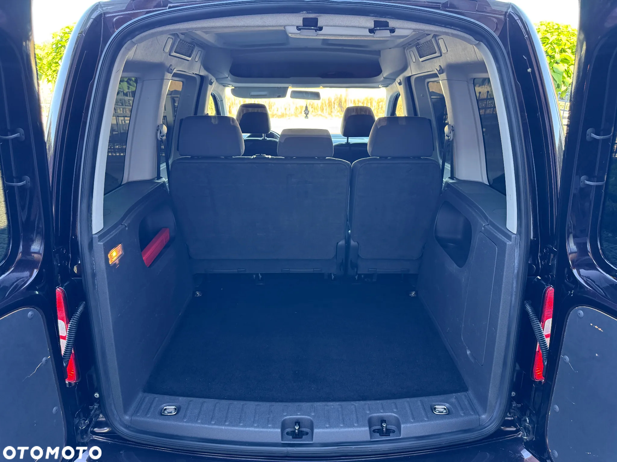 Volkswagen Caddy 1.6 TDI Trendline DSG - 36