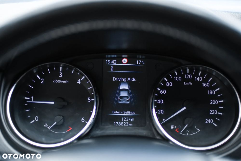 Nissan Qashqai 1.5 dCi Acenta EU6 - 6