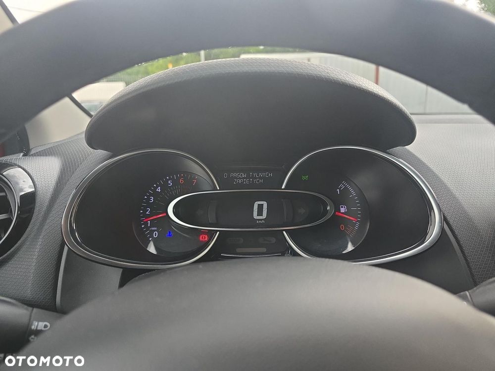 Renault Clio 0.9 TCe Limited - 9