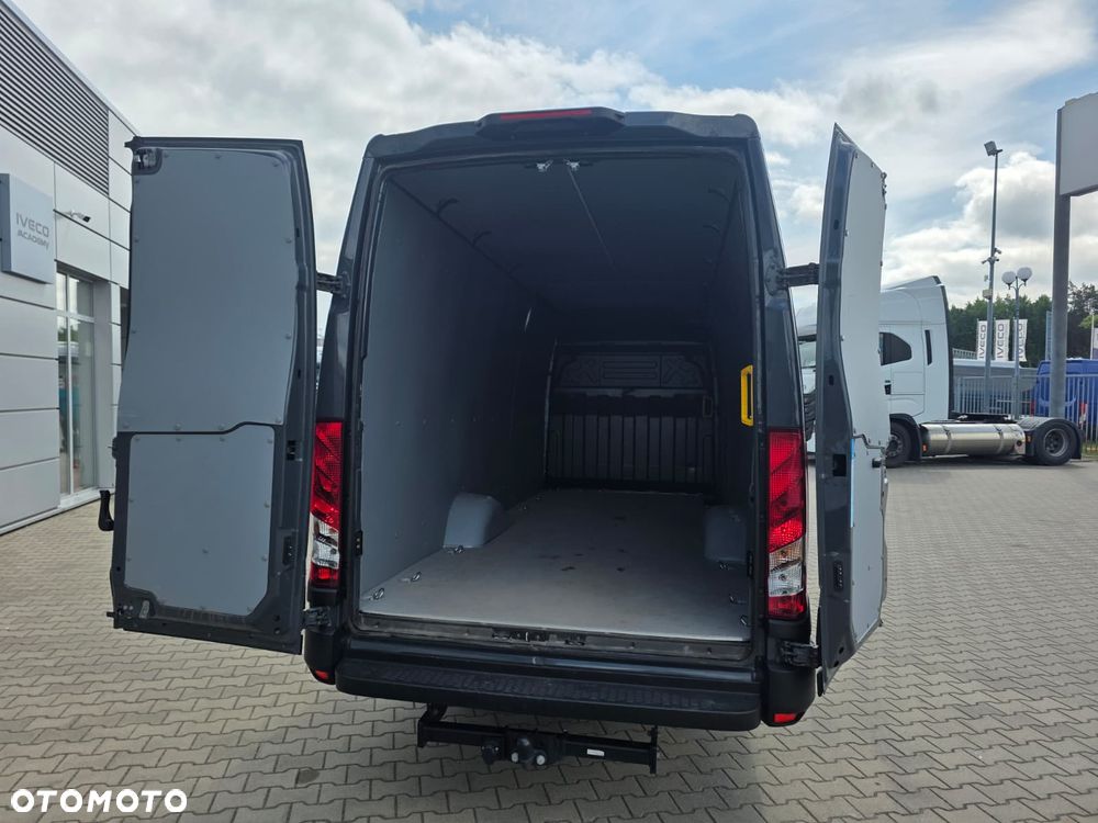 Iveco 35S18A8 Maxi Automat Ledy Tempomat  Krajowy 3l 180KM Hak ! Jak Nowy !!! - 20