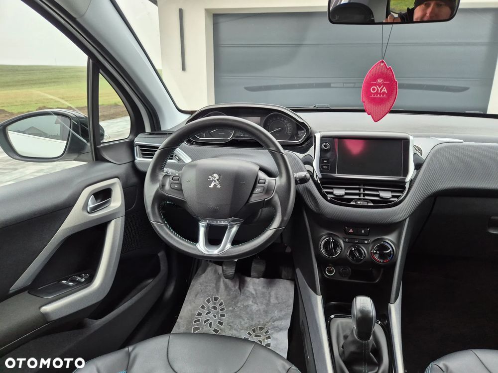 Peugeot 2008 1.6 BlueHDi Allure - 31