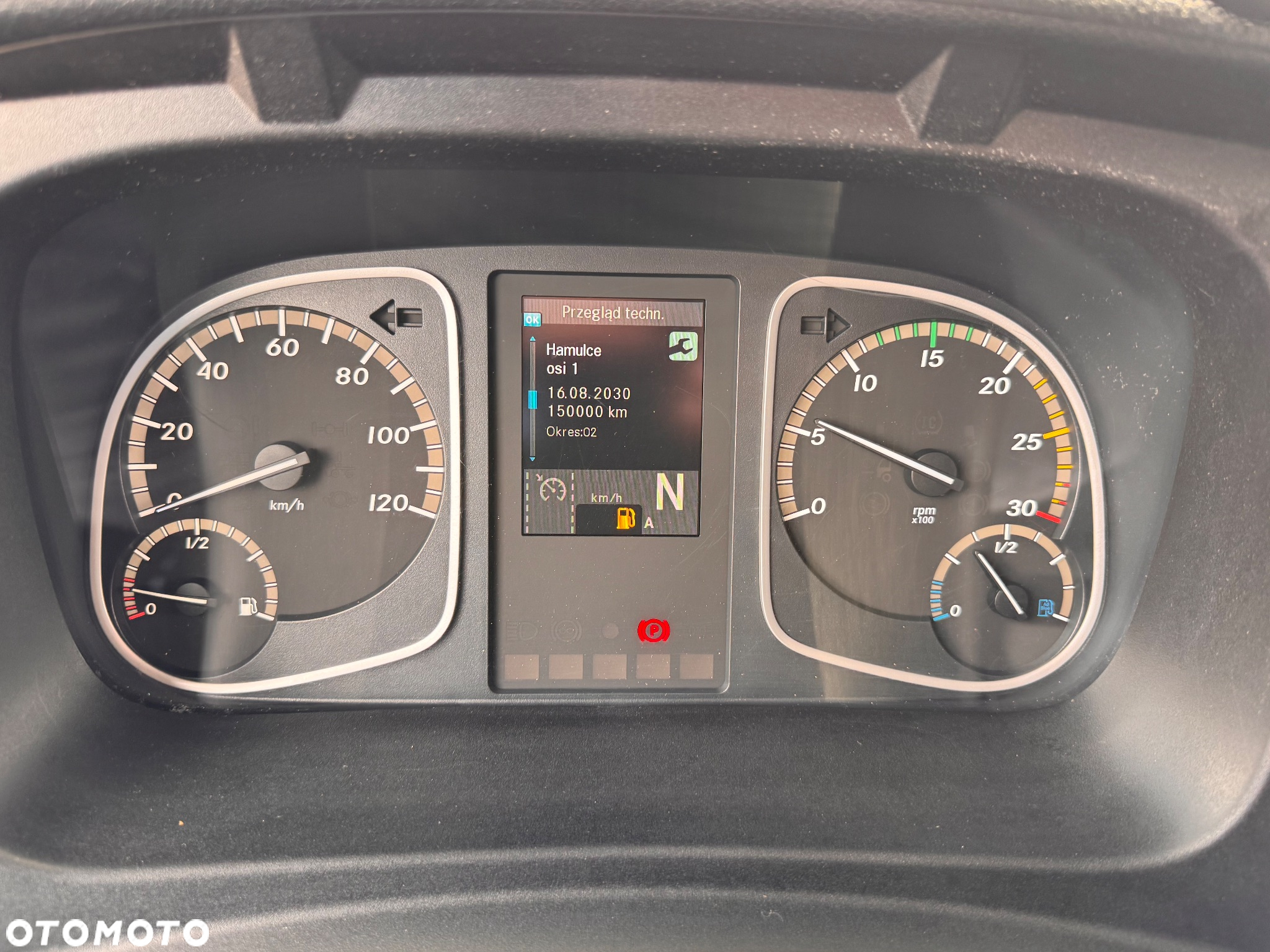 Mercedes-Benz ATEGO - 32