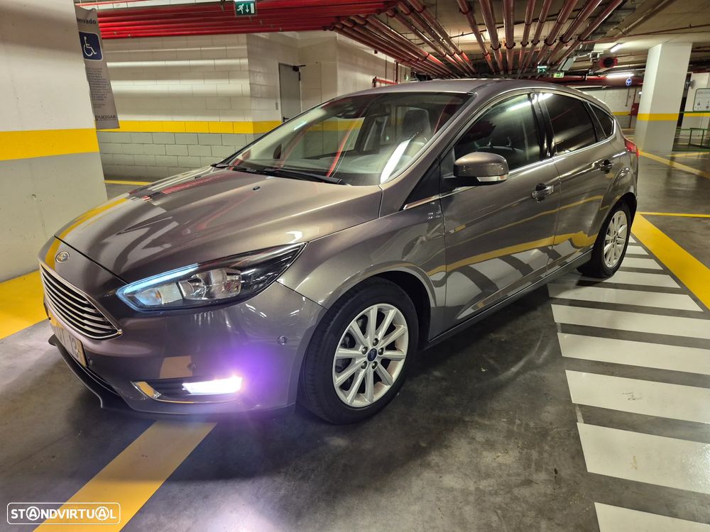 Ford Focus 1.5 TDCi Titanium - 1