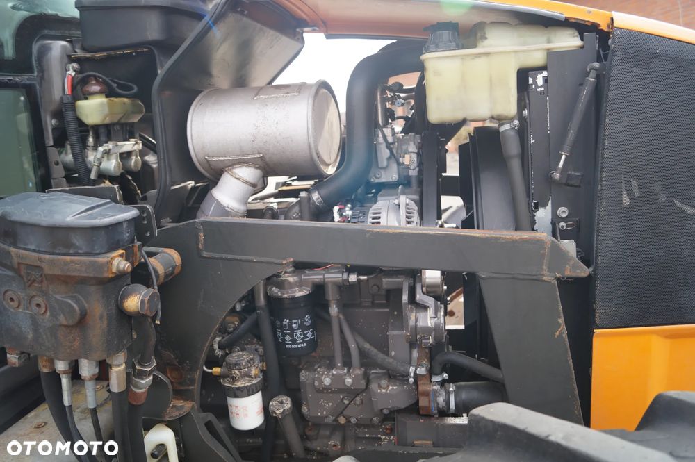 Renault Ares 556 RZ - 17