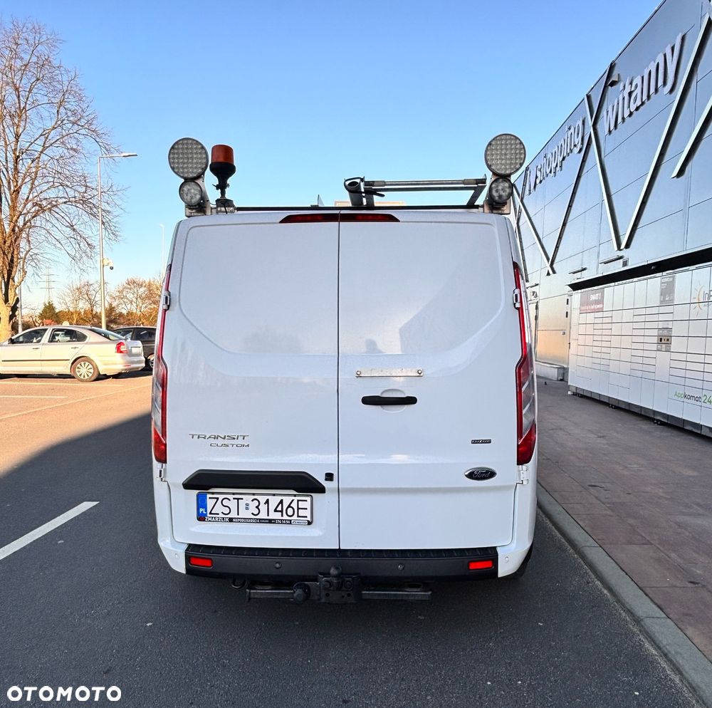 Ford Transit Custom - 13