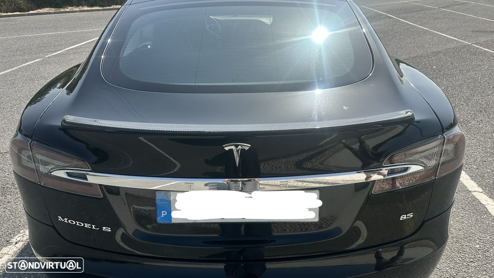 Tesla Model S 85 - 8