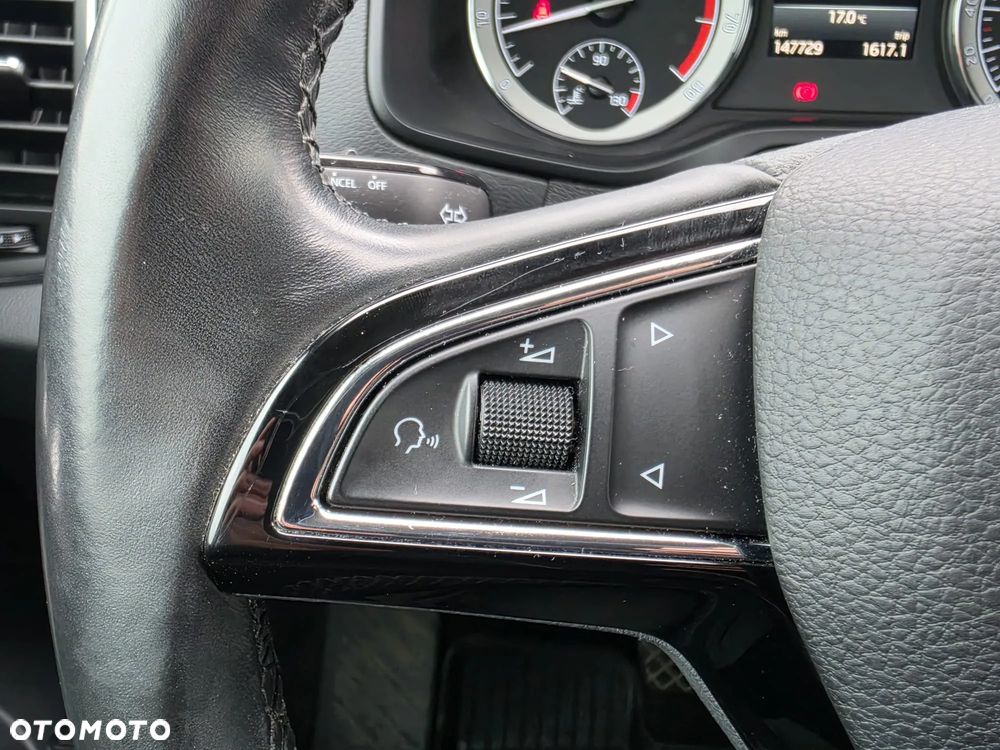 Skoda Karoq 1.5 TSI ACT 4x2 Ambition DSG - 36