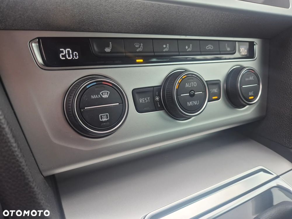 Volkswagen Passat 2.0 TDI BMT Comfortline DSG7 - 24