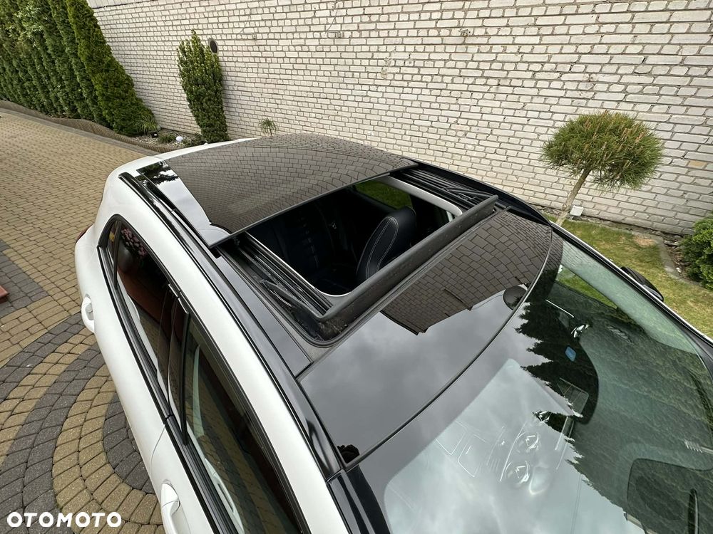 Mercedes-Benz GLA 200 7G-DCT Urban - 34