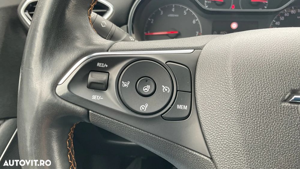 Opel Crossland 1.2 Start/Stop Innovation - 26