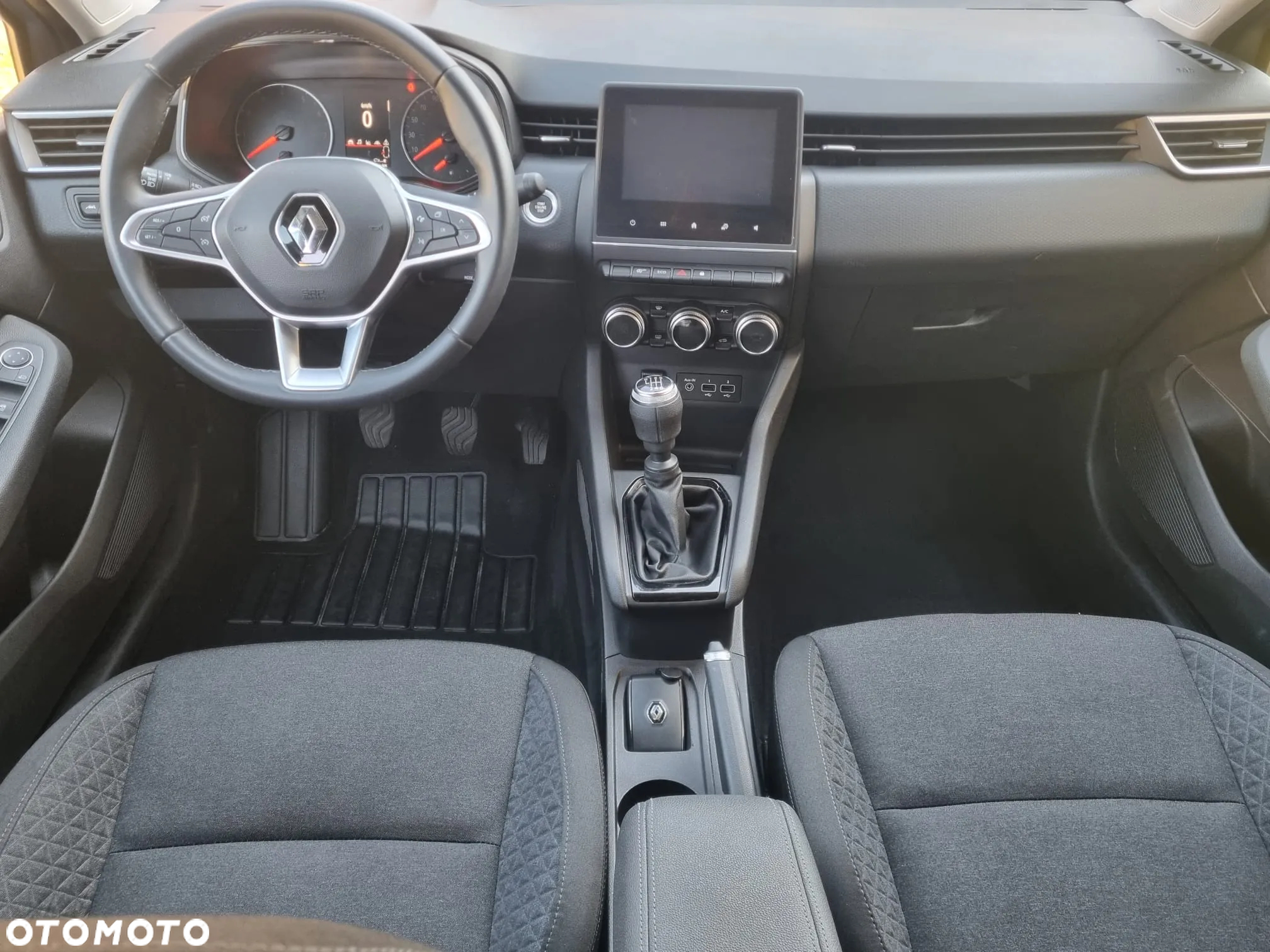 Renault Clio 1.0 TCe Equilibre - 10