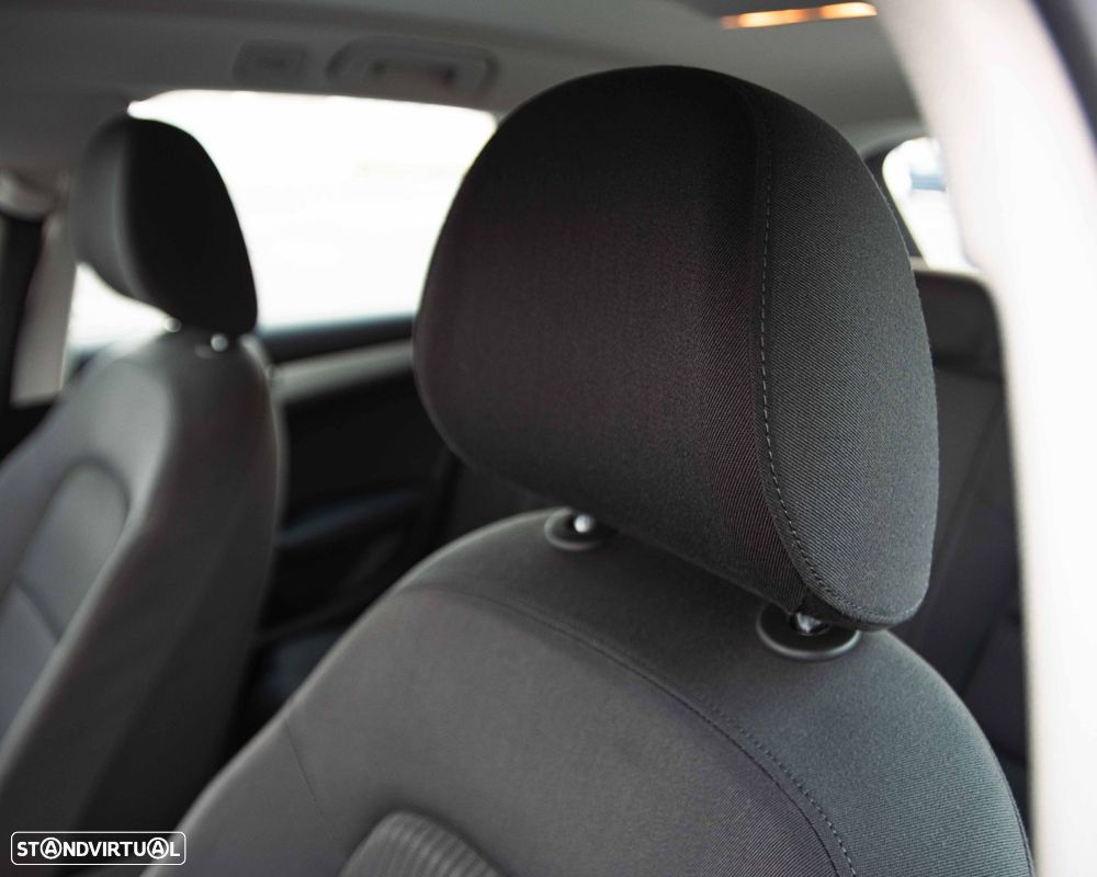 Audi A4 Avant 2.0 TDI - 26