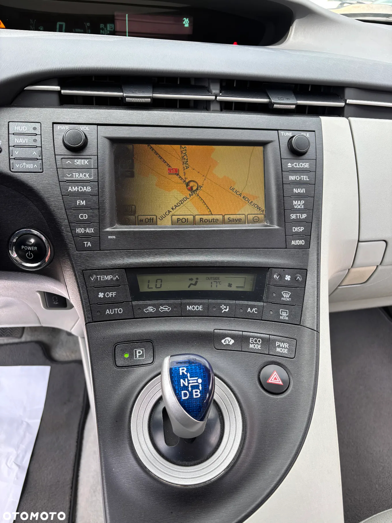 Toyota Prius (Hybrid) Executive - 22