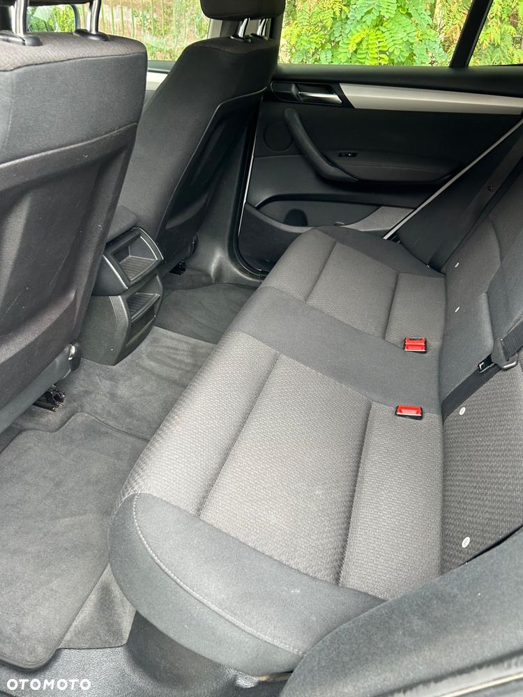 BMW X3 xDrive20d - 8