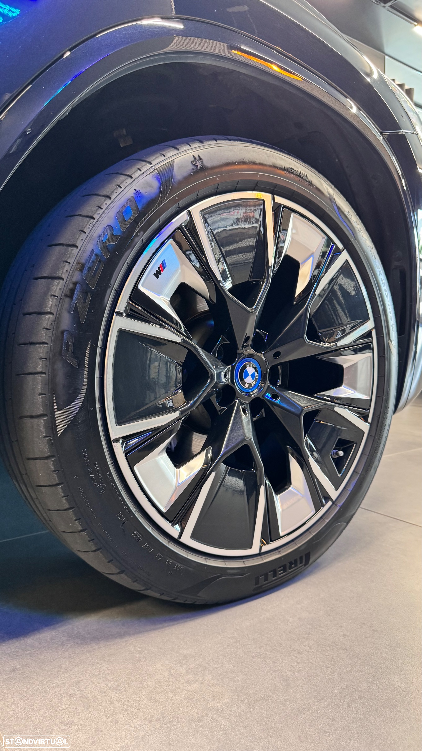 BMW iX3 M Sport Impressive - 3