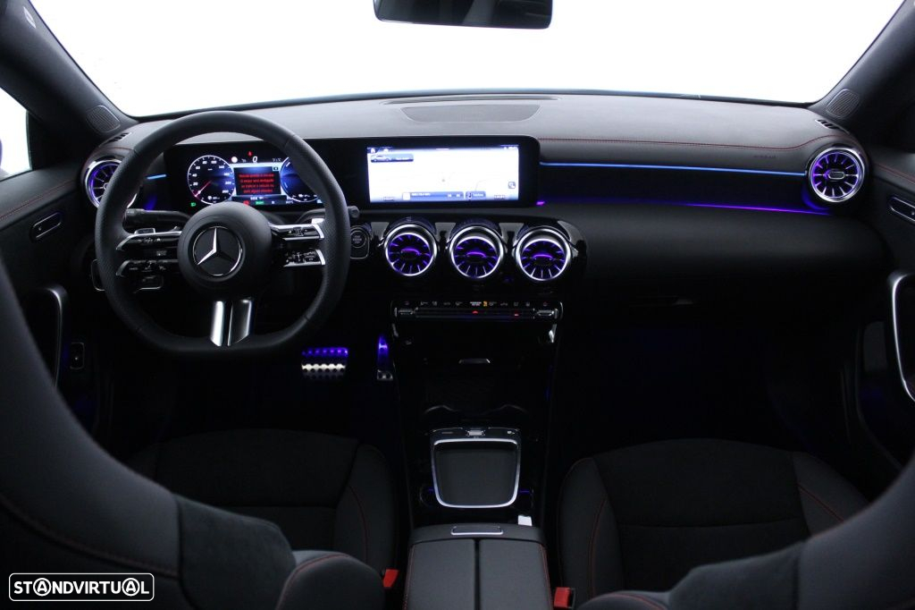 Mercedes-Benz CLA 250 e AMG Line - 18