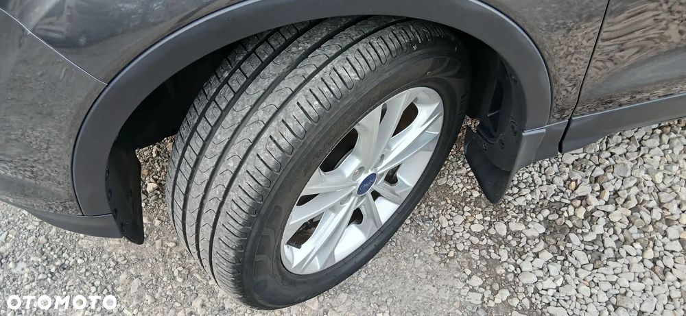 Ford Kuga 2.0 TDCi FWD Trend - 24