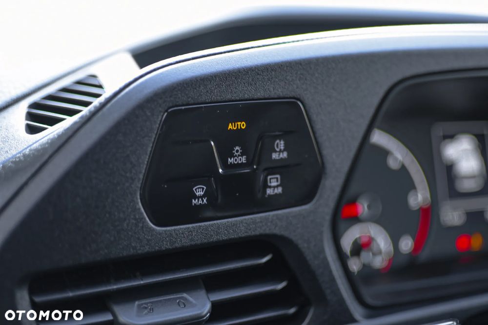 Volkswagen Caddy - 17