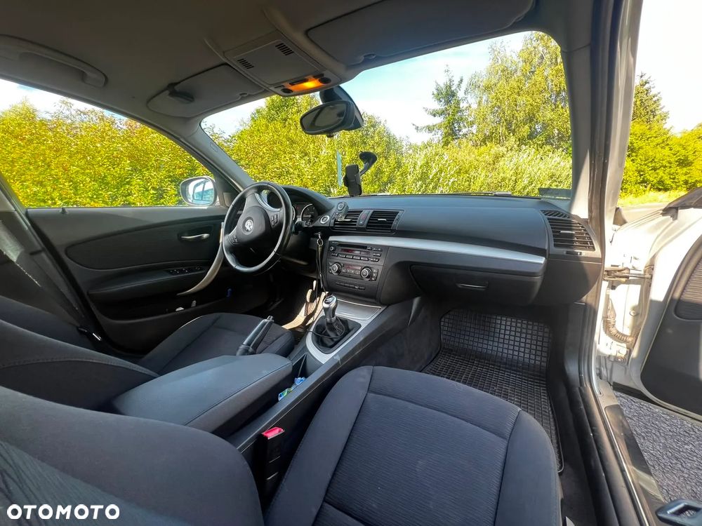 BMW Seria 1 120d - 6