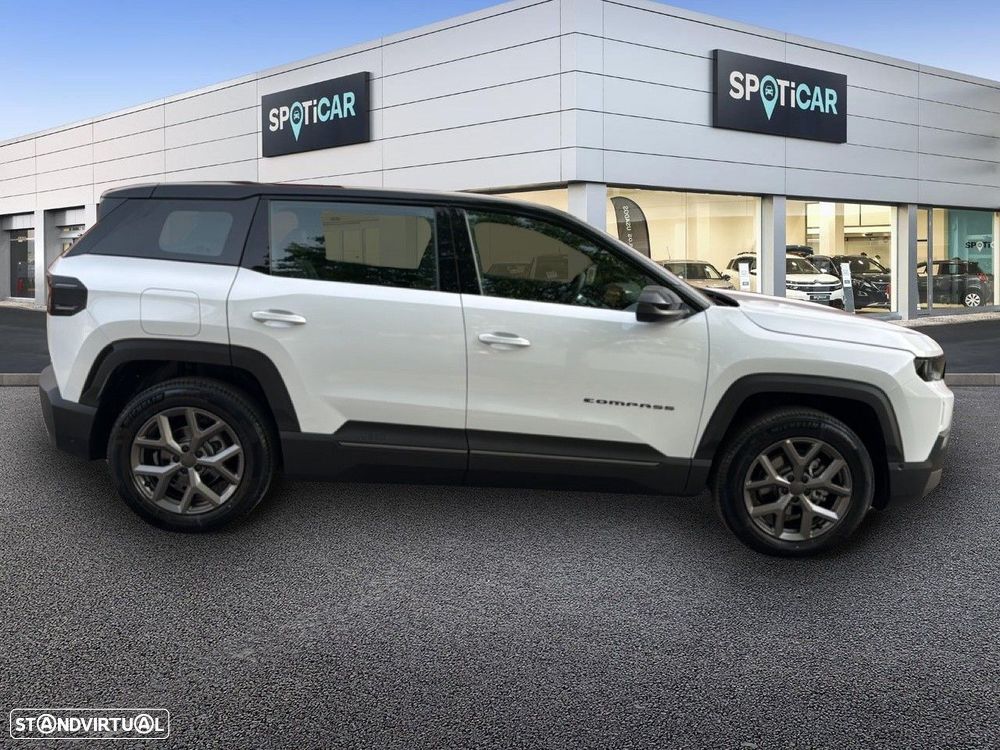 Jeep Compass — photo 4