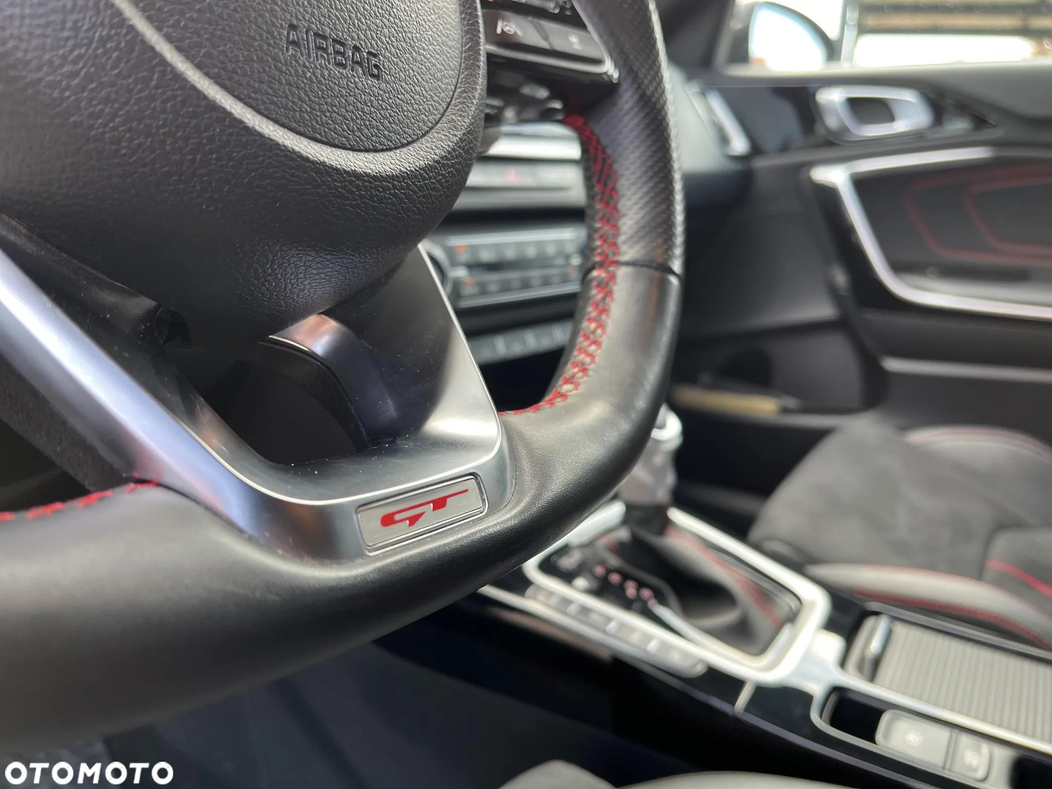 Kia Ceed 1.6 T-GDI GT DCT - 24