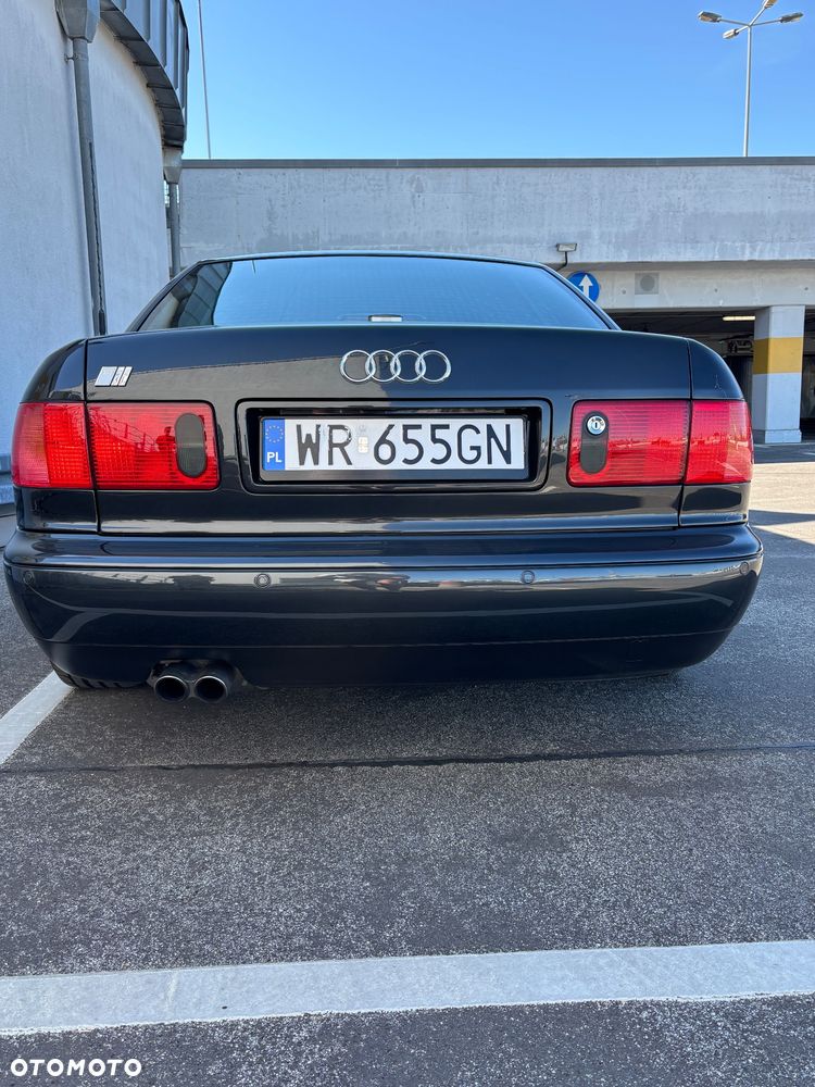 Audi S8 - 9