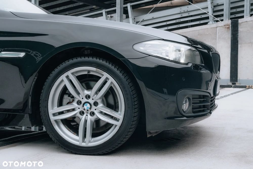 BMW Seria 5 528i xDrive - 5